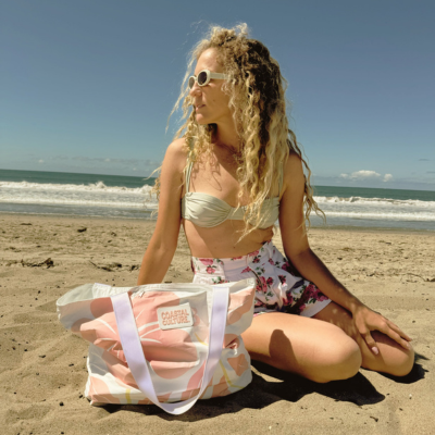 Lady Dandelion and the Everyday Tote in Floral